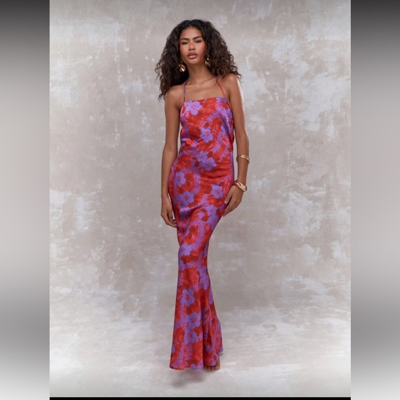 Missguided Dresses & Skirts - Missguided Tropical Backless Maxi Dress